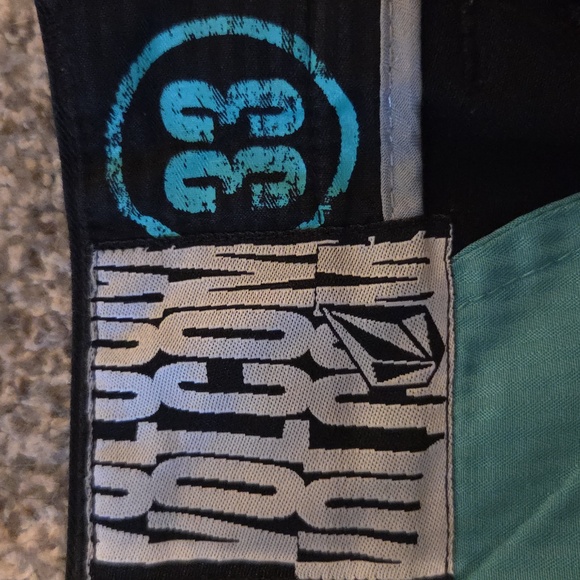 Men's Volcom Shorts - Picture 2 of 9